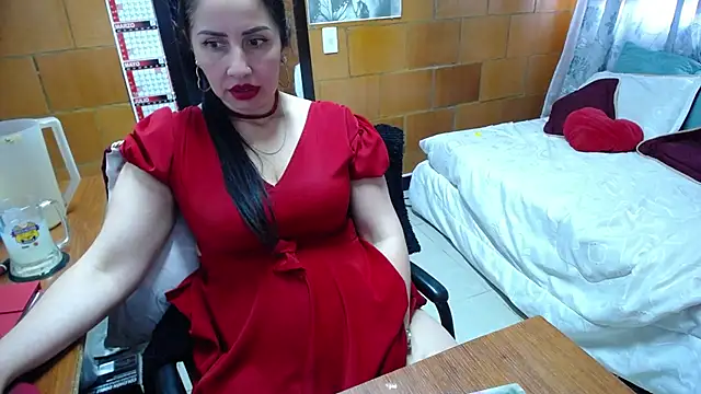 charlote_temple Chat XXX in diretta