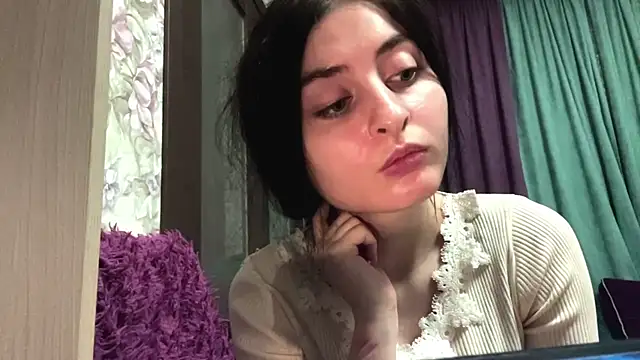 Chatroom XXX en direct de RochelleTrossbach