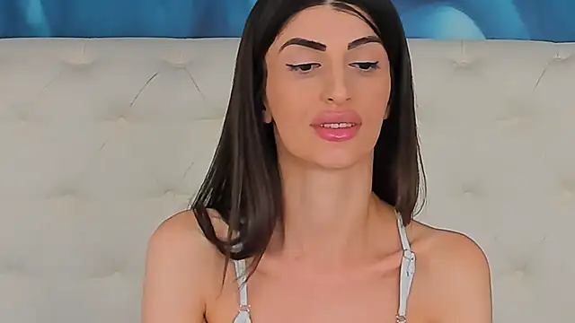 دردشة SkinnyDolly الجنسية المباشرة