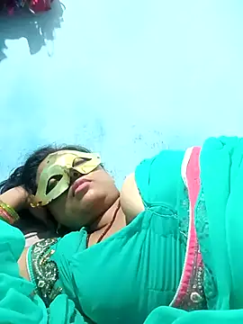 دردشة Mast-Haseena الجنسية المباشرة