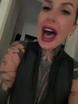 Chatroom XXX en direct de KathaleaNoir
