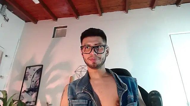 Colby_brown03 live XXX chat