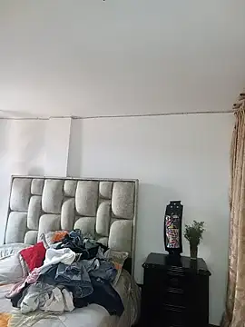 brianaGuzman Adlı Modelin Canlı XXX Sohbeti