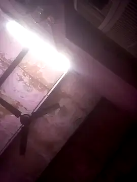 TINASONI Adlı Modelin Canlı XXX Sohbeti