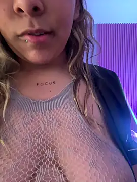 Chat XXX en directo de Sophie19__