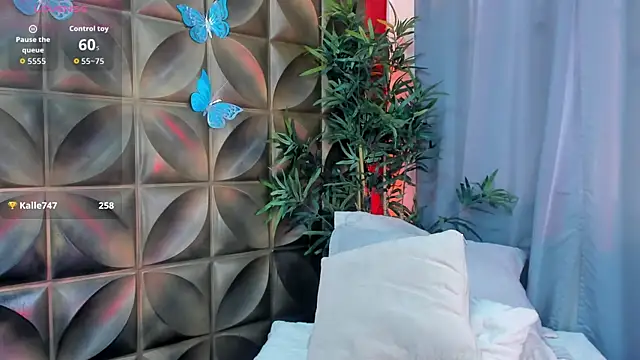 Gaia_rougee's Live XXX Chat