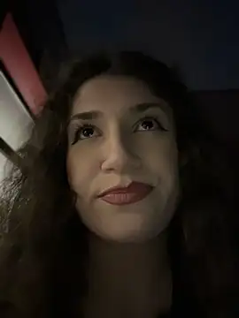 ScarletBloom_'s Live XXX Chat