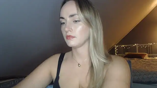 Chatroom XXX en direct de ScarlettSensitive