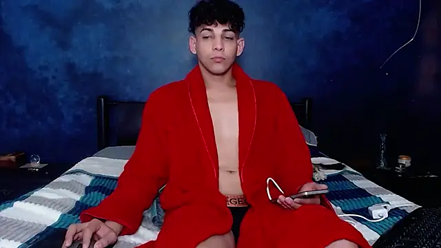 Dirtymatthew Chat XXX in diretta