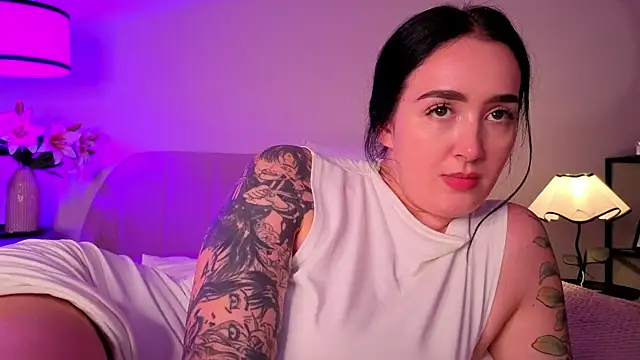 KimKhallifa Live XXX Chat