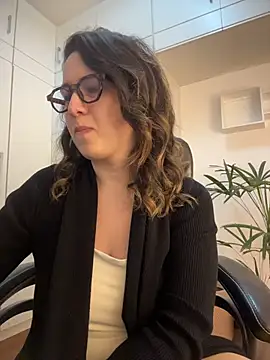 amooraaamoon Adlı Modelin Canlı XXX Sohbeti