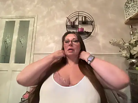 Show webcam de BuxomKitty_BBW