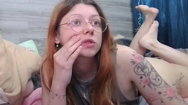 Chat XXX en directo de Lina_Kitty