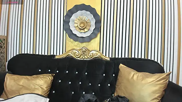 XXX chat uživo modela TommyDum