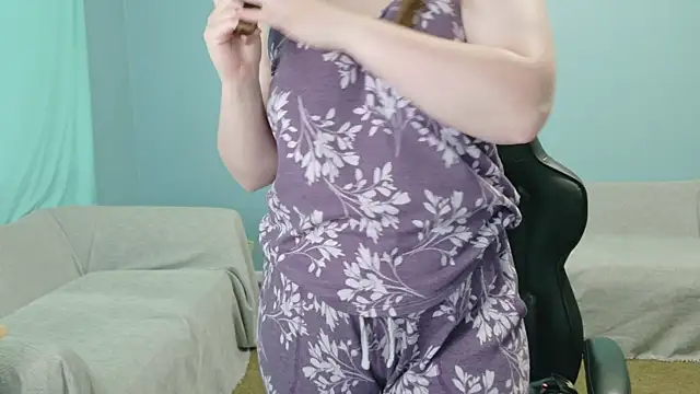 TreeJeanne live XXX chat