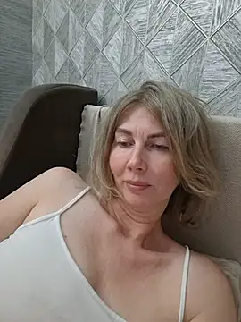 stellahere8 Live XXX Chat