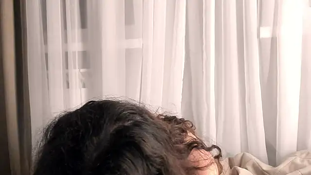 ChloeBlisss' Live XXX Chat