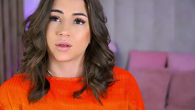 צ'אט XXX בשידור חי של AishaSins
