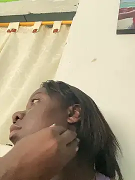 צ'אט XXX בשידור חי של skaysanchez1