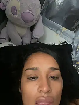 Chat XXX en directo de KatalinnaBrown