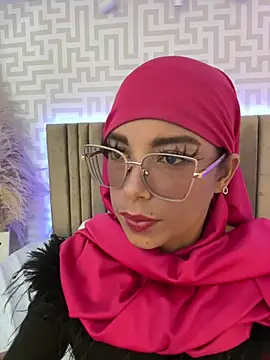 Chatroom XXX en direct de naishaa_