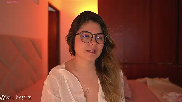 Lau_Bee's Live XXX Chat