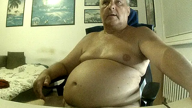 Robert_SK1 Live XXX Chat