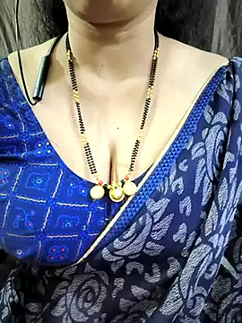 bhuvana_555's Live XXX Chat
