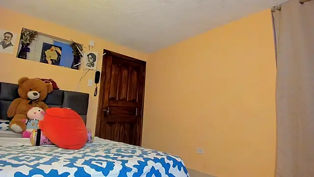 צ'אט XXX בשידור חי של Keniia_rizz