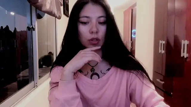 wishm3 élő XXX-chatje