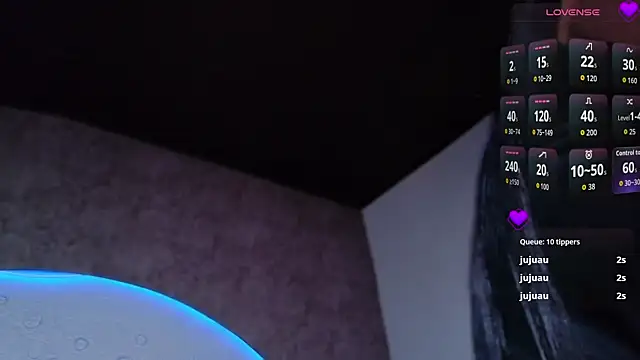 XXX chat uživo modela ReinaChloe