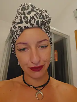 U_prolazu's Live XXX Chat