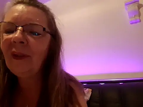 Mone_Live: онлайн-секс-чат