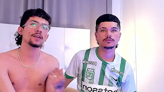 Czat XXX na żywo – Briian__