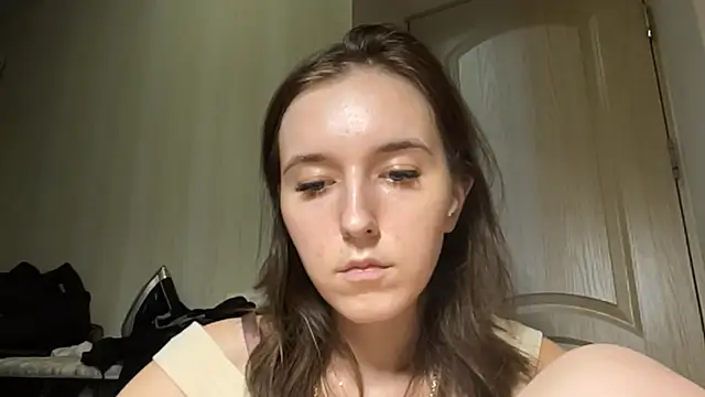 Chat +18 de Mia_labs ao vivo