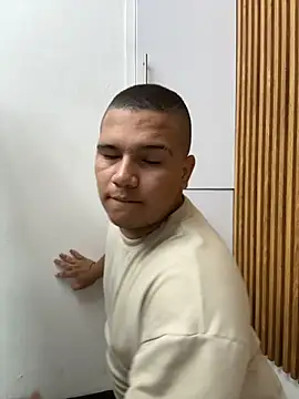 Patricio_02's Live XXX Chat