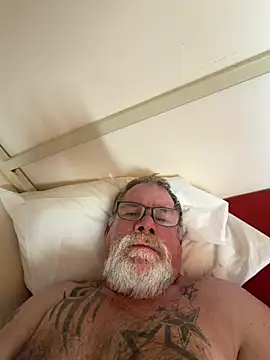 Caesar_Baxter's Live XXX Chat