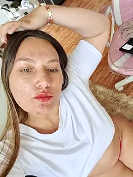 adele_69 Adlı Modelin Canlı XXX Sohbeti