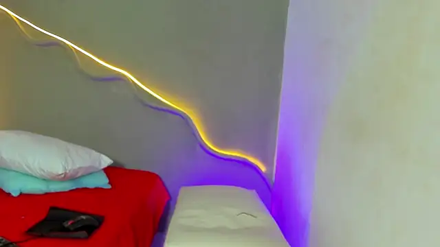 Sasha__96 Chat XXX in diretta