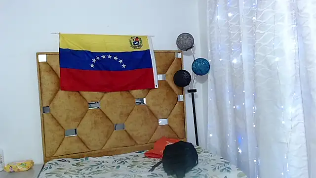 Chat +18 de LITTLEJULES ao vivo