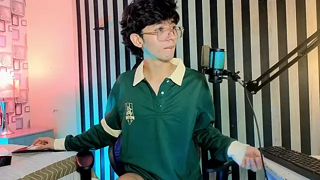 Twink_Sebas7 Pertunjukan Webcam