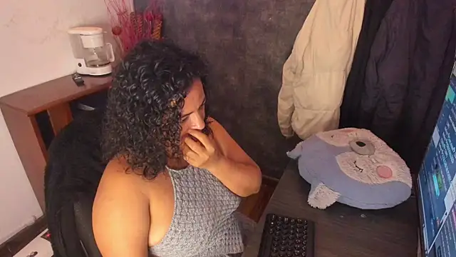 Czat XXX na żywo – Natasha_Fox_Bms