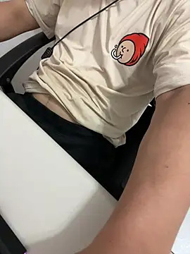 tw_boy520 élő XXX-chatje