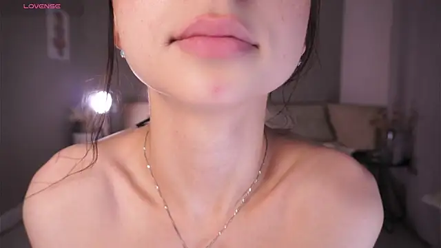 XXX chat uživo modela pussechka