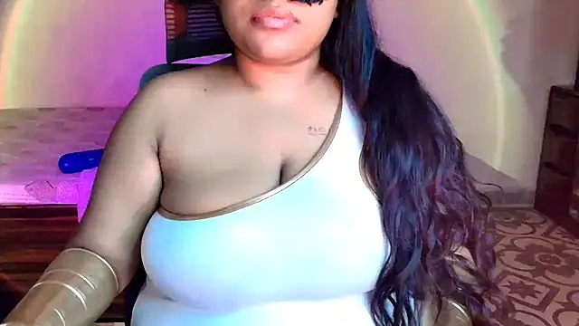 צ'אט XXX בשידור חי של HEZALNUT