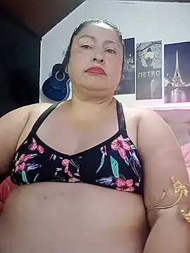 Keyla01_: απευθείας συνομιλία ΧΧΧ