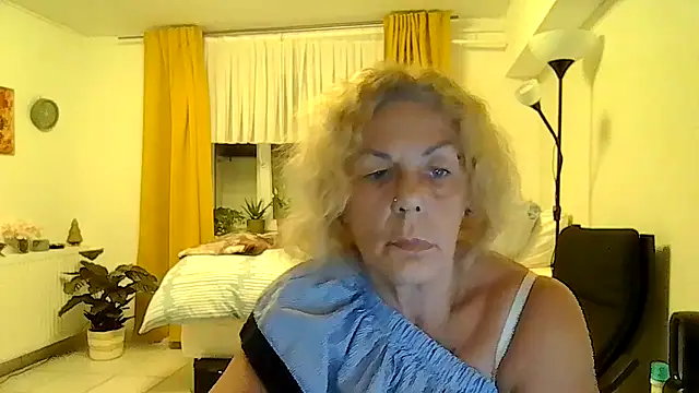 belgianshantie's Live XXX Chat