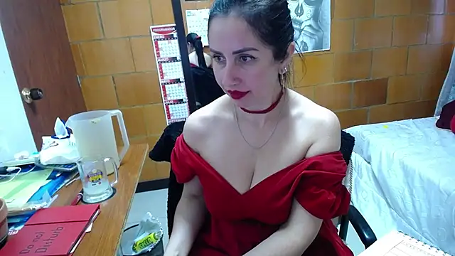 Chat XXX en directo de charlote_temple