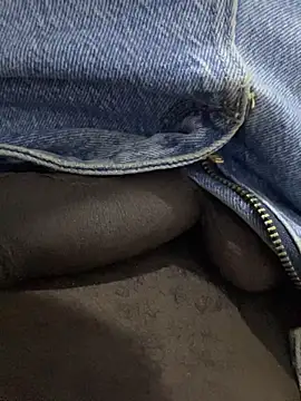 Kenyancock100 Live XXX-chat