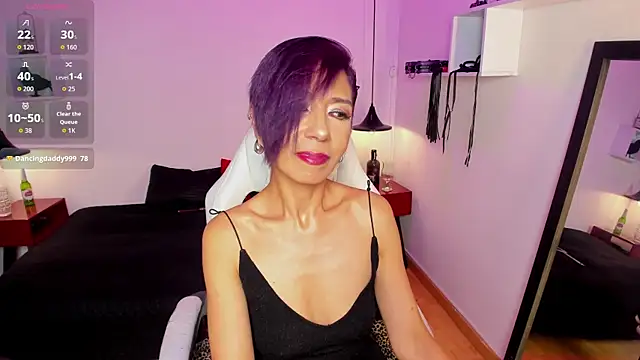 Trinityy__ live XXX chat